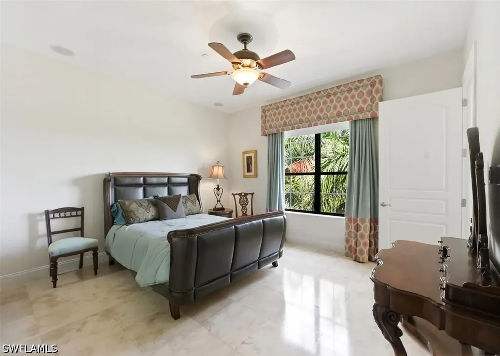 2538 Marquesa Royale Lane Naples FL 34109