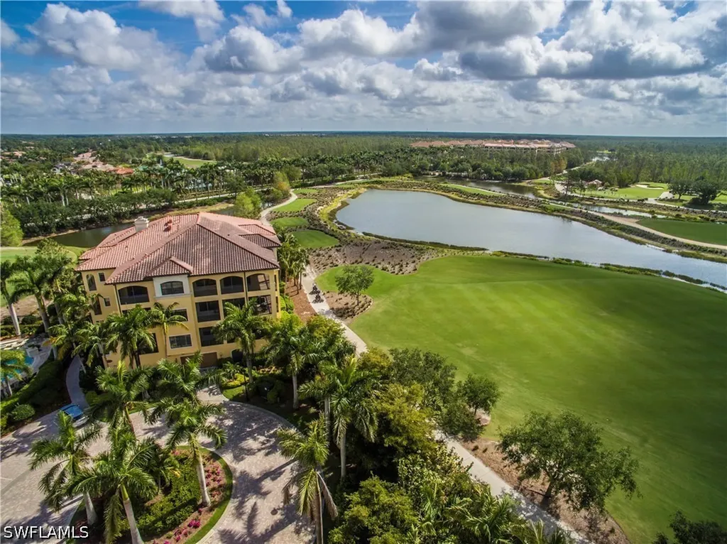 2538 Marquesa Royale Lane Naples FL 34109