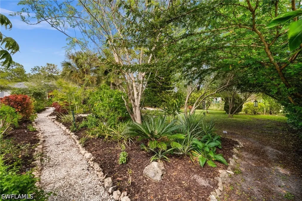 2345 31st Avenue NE Naples FL 34120