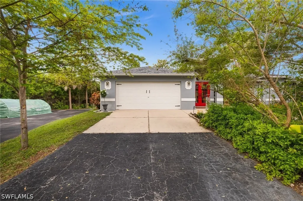 2345 31st Avenue NE Naples FL 34120