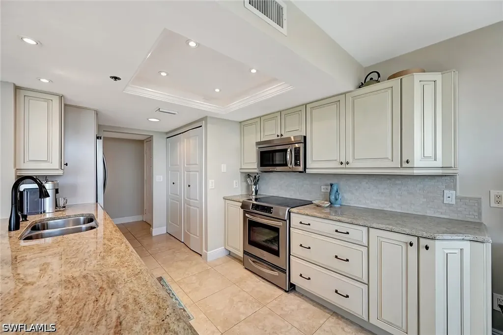 5550 Heron Point Drive Naples FL 34108