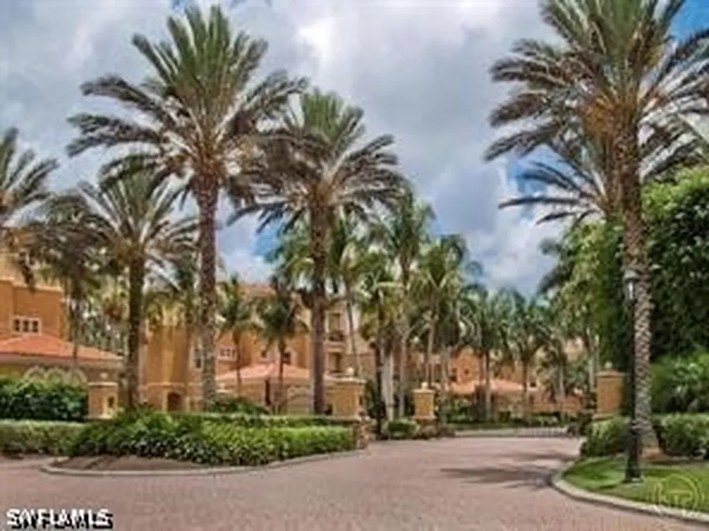 2658 Bolero Drive Naples FL 34109