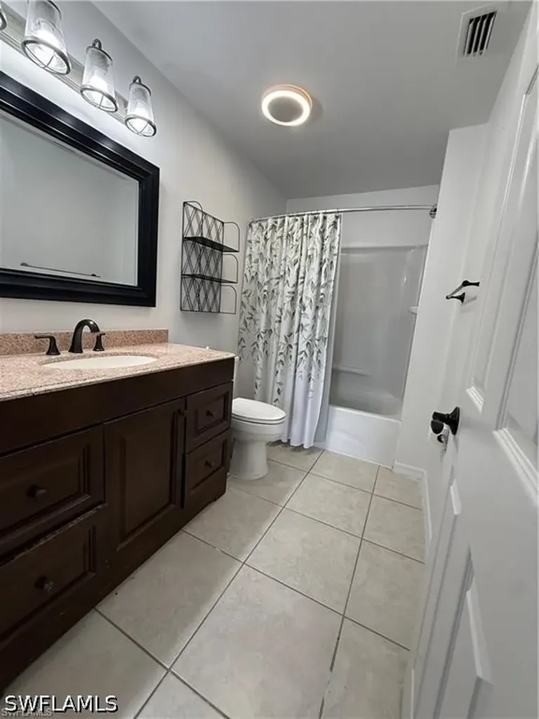 4211 Cindy Avenue Naples FL 34112