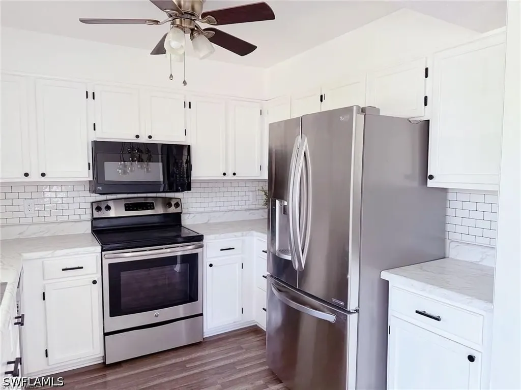 4211 Cindy Avenue Naples FL 34112
