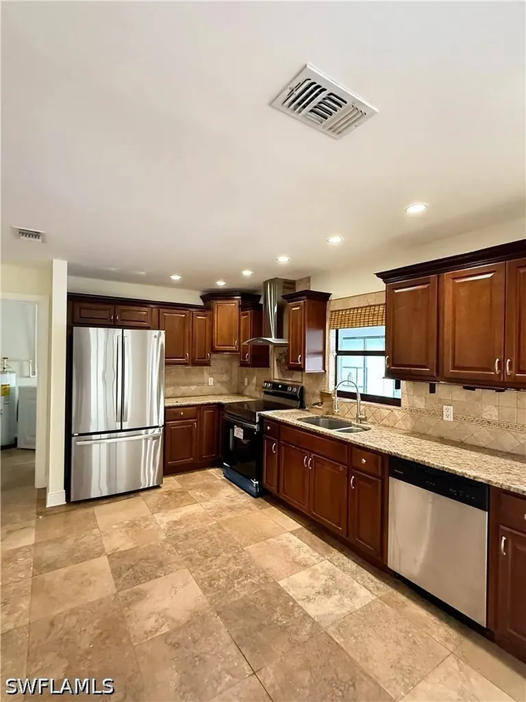 1130 Golden Gate Boulevard E Naples FL 34120