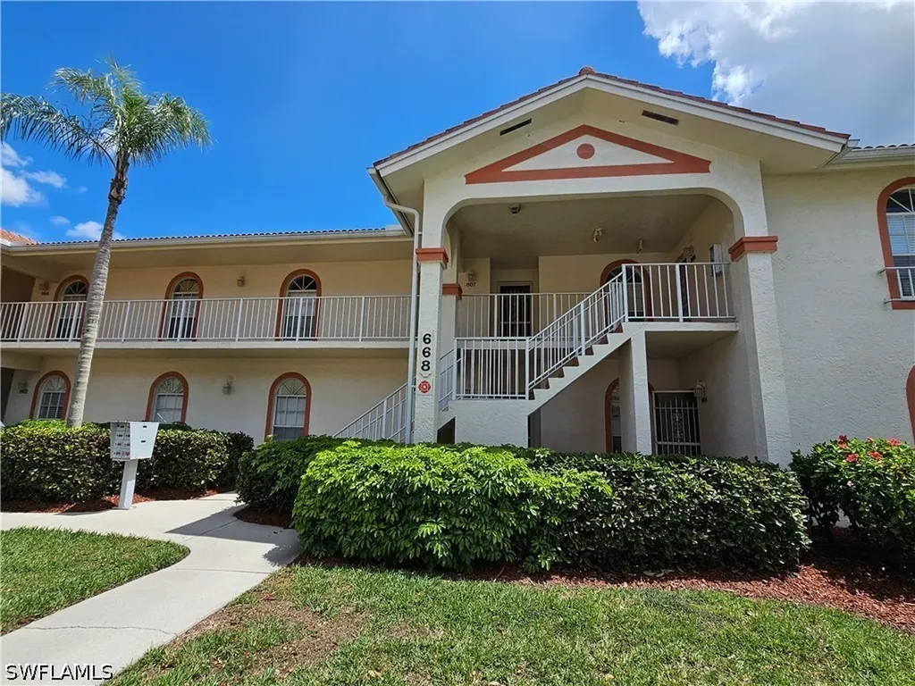 668 Mardel Court Naples FL 34104