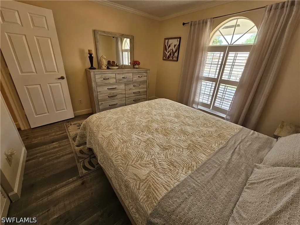 668 Mardel Court Naples FL 34104