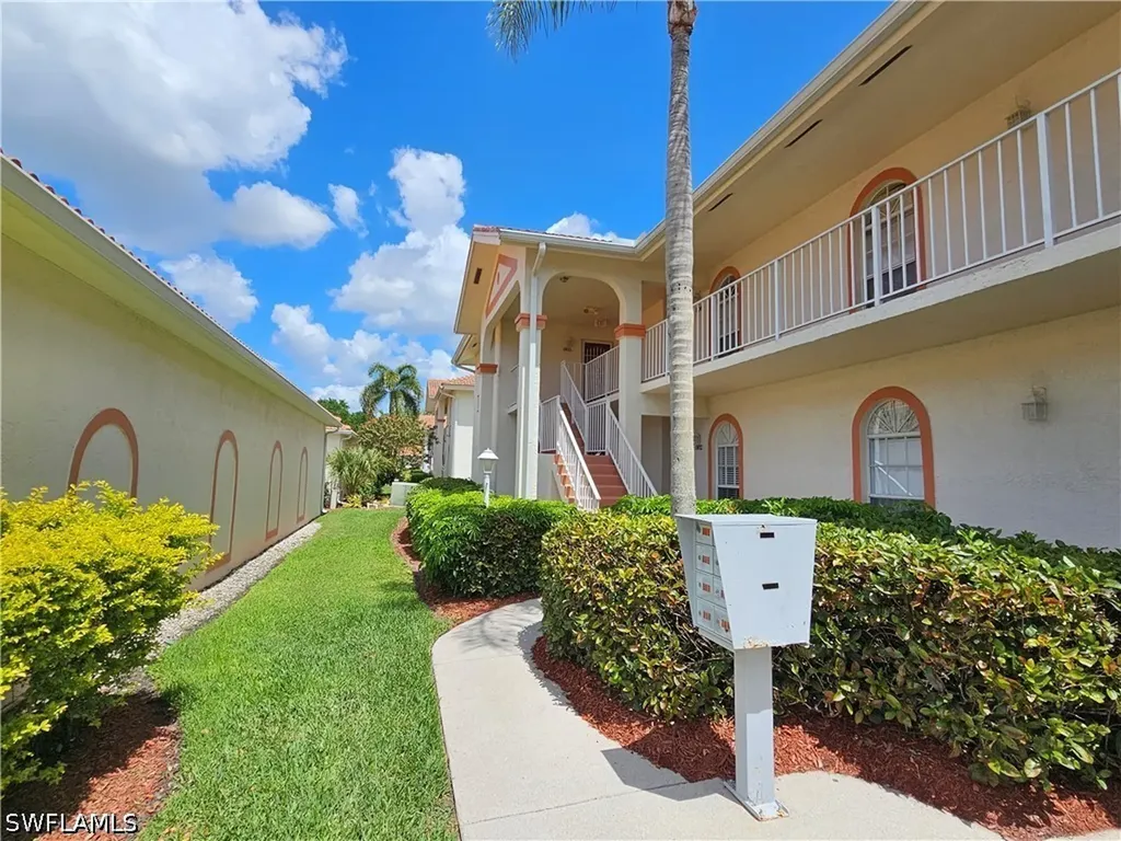 668 Mardel Court Naples FL 34104