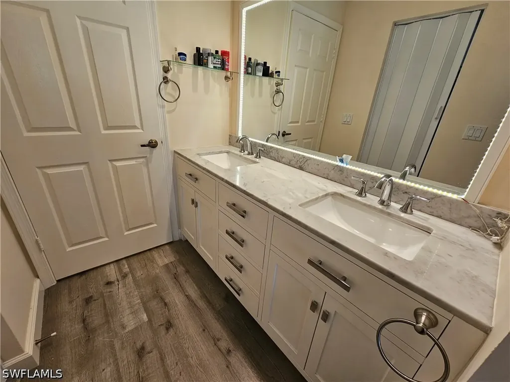 668 Mardel Court Naples FL 34104