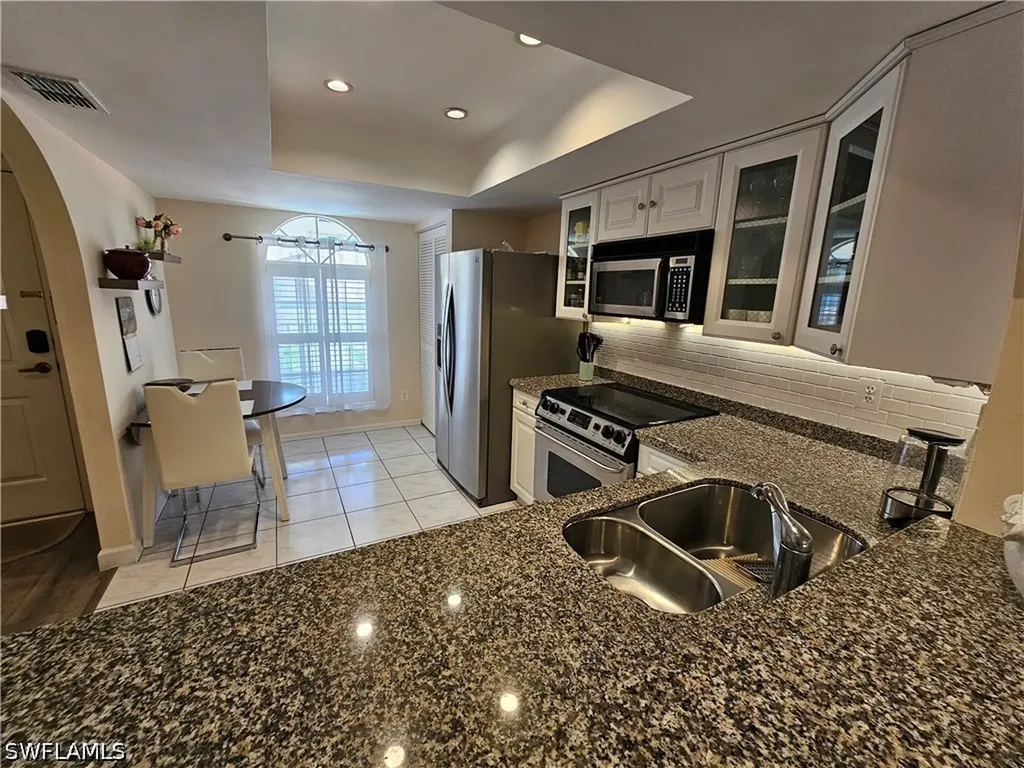 668 Mardel Court Naples FL 34104