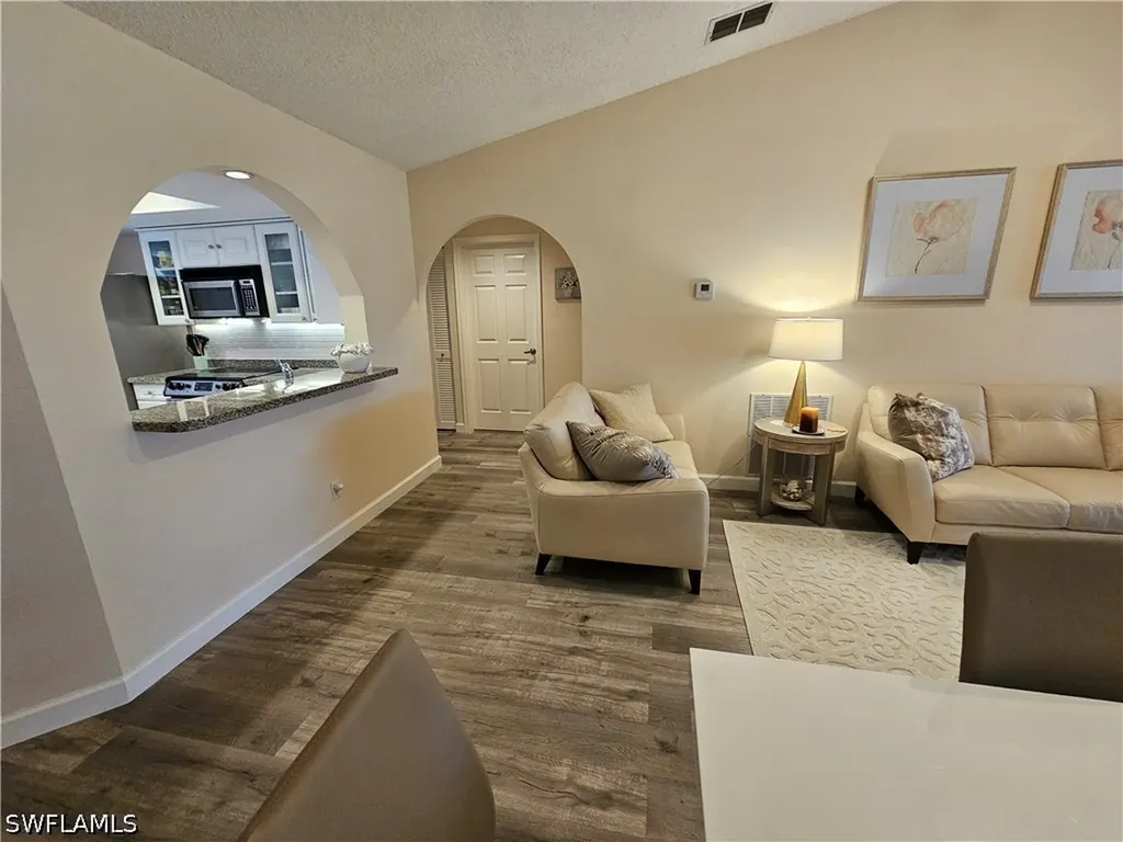 668 Mardel Court Naples FL 34104