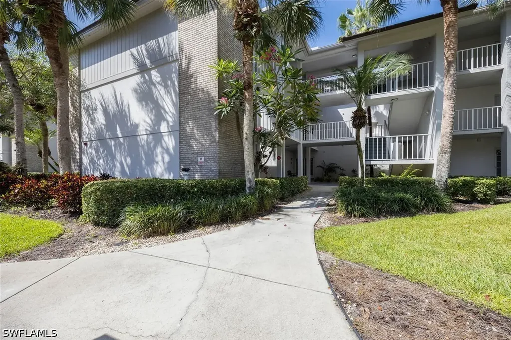 770 Waterford Drive Naples FL 34113