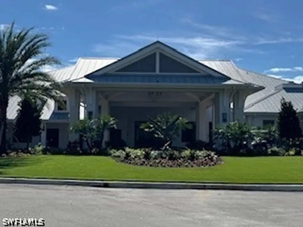 770 Waterford Drive Naples FL 34113