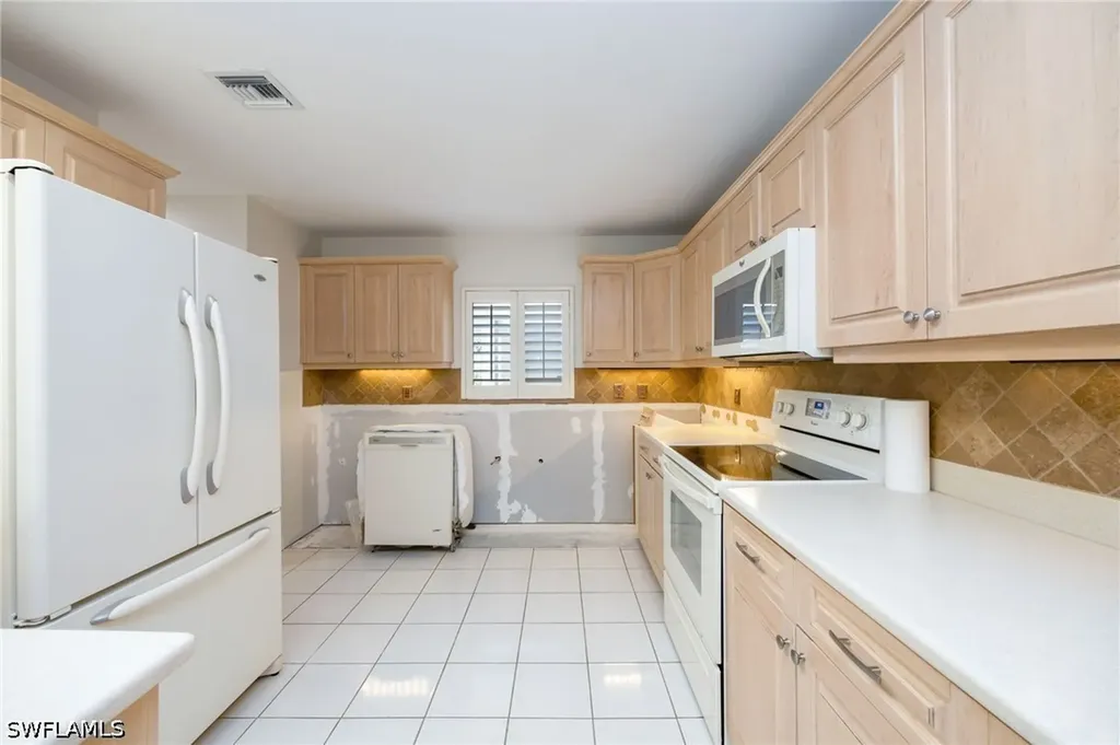 770 Waterford Drive Naples FL 34113