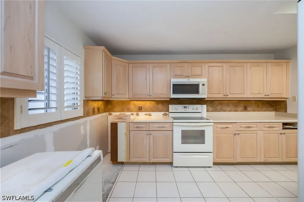 770 Waterford Drive Naples FL 34113