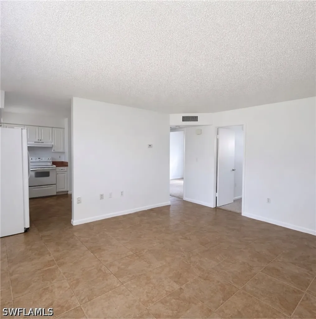 3325 Airport Road N Naples FL 34105