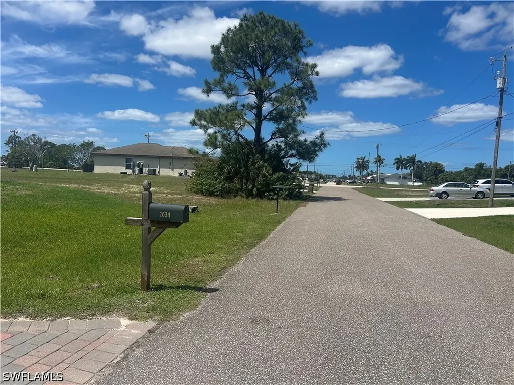 1634 NE 34th Street Cape Coral FL 33909