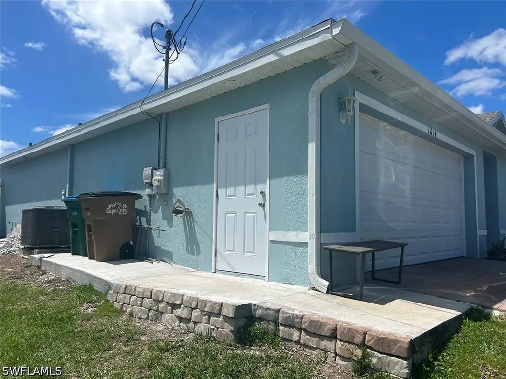 1634 NE 34th Street Cape Coral FL 33909