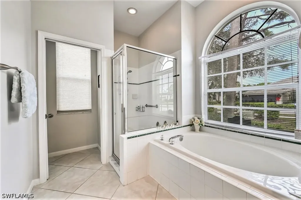 6545 Chestnut Circle Naples FL 34109