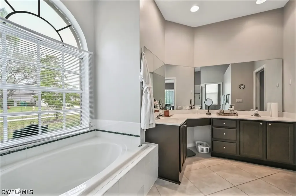 6545 Chestnut Circle Naples FL 34109