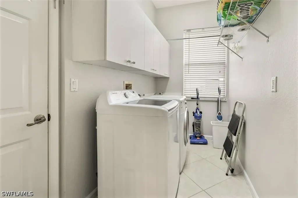 6545 Chestnut Circle Naples FL 34109