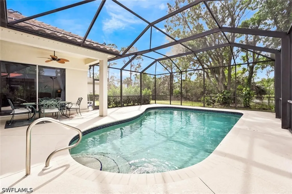6545 Chestnut Circle Naples FL 34109