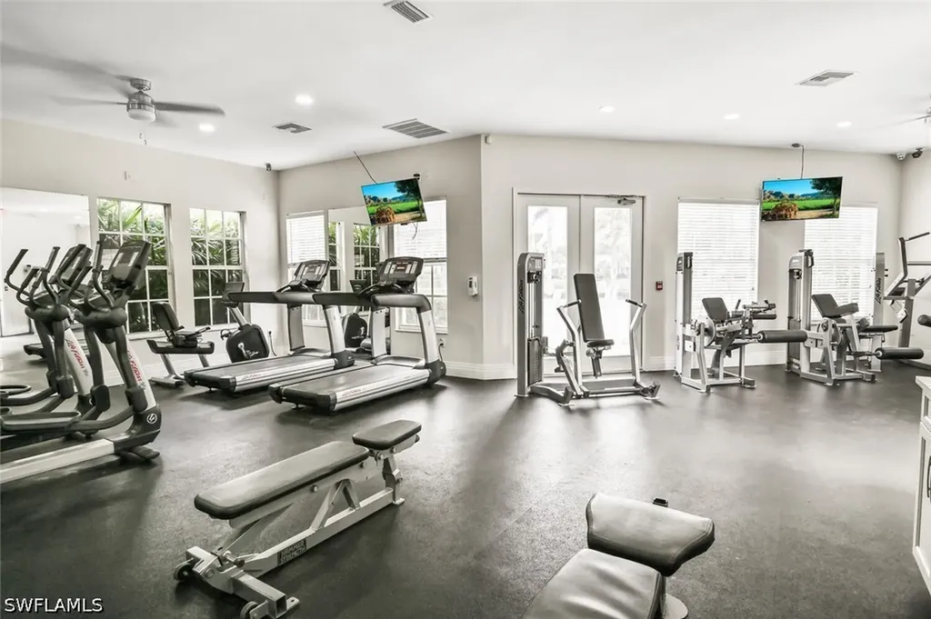 6545 Chestnut Circle Naples FL 34109