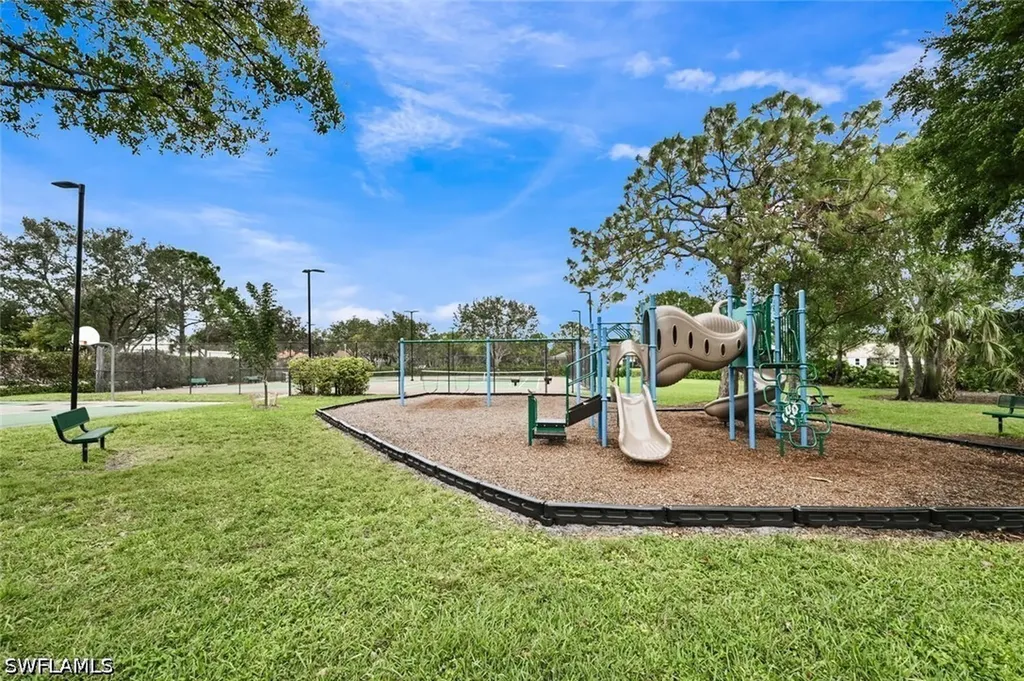 6545 Chestnut Circle Naples FL 34109