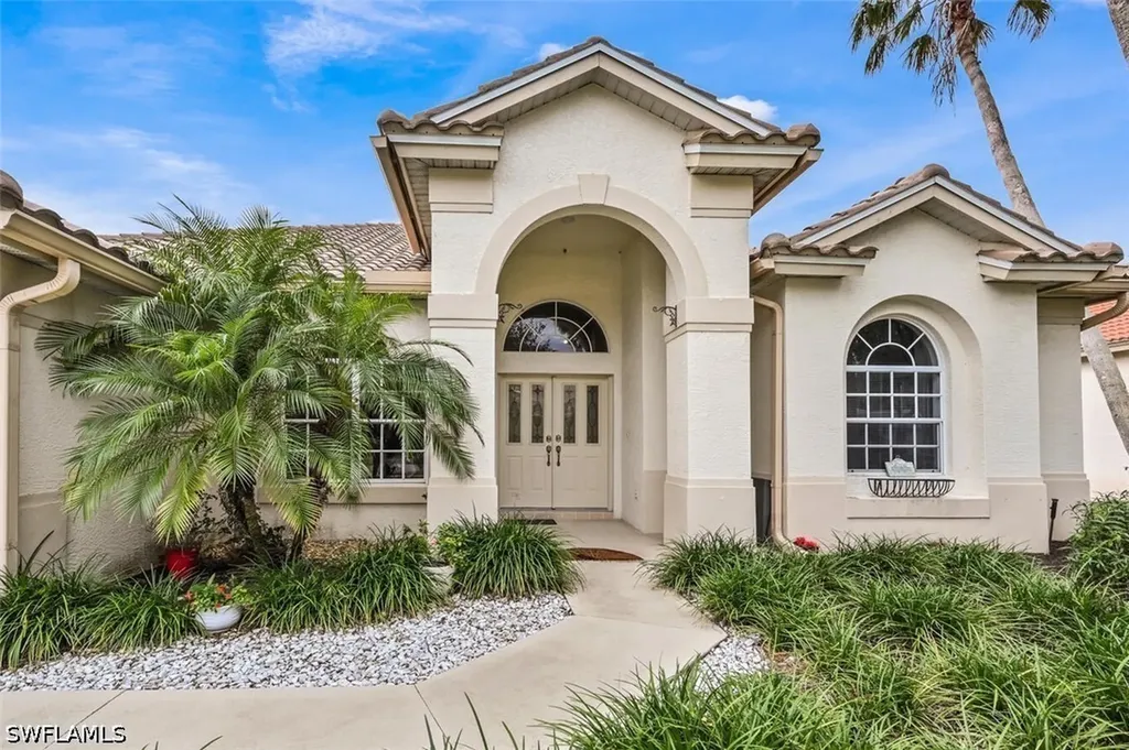 6545 Chestnut Circle Naples FL 34109