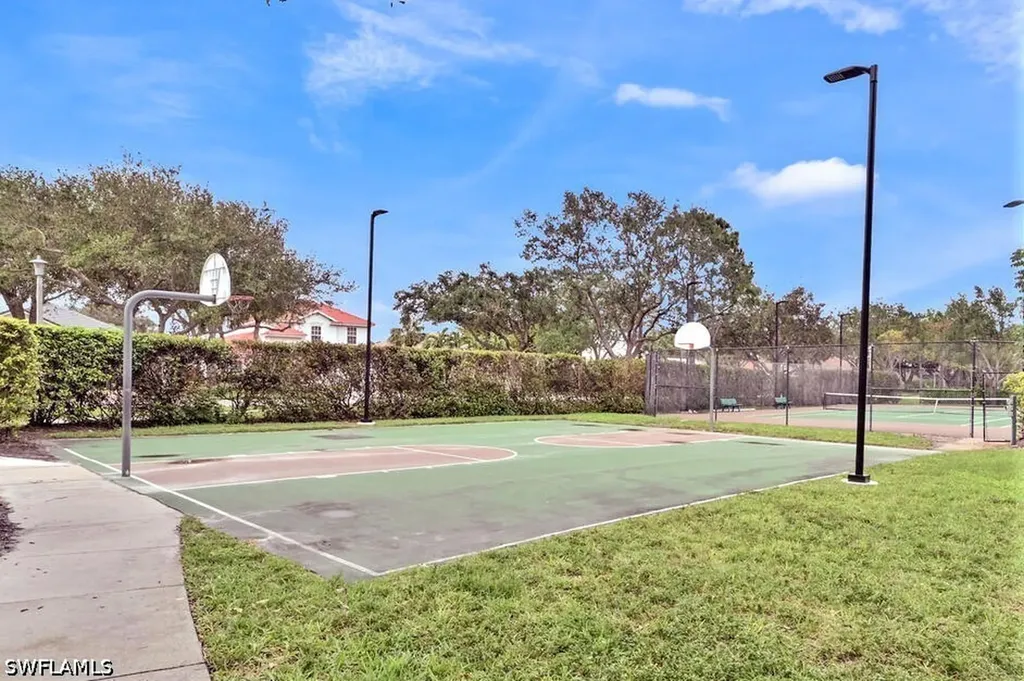 6545 Chestnut Circle Naples FL 34109