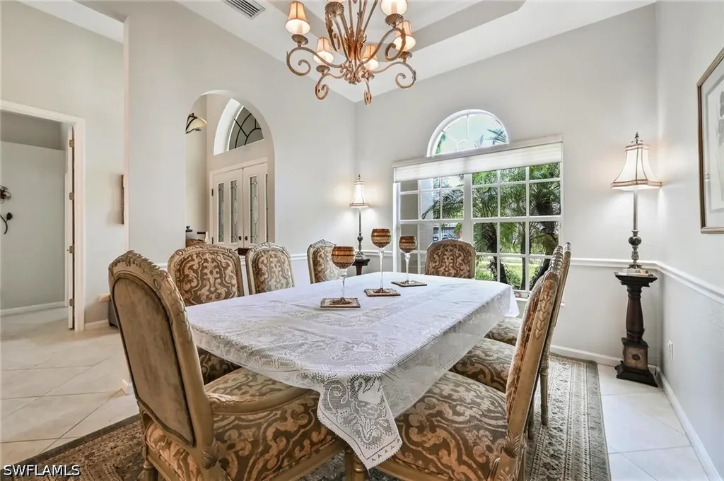 6545 Chestnut Circle Naples FL 34109