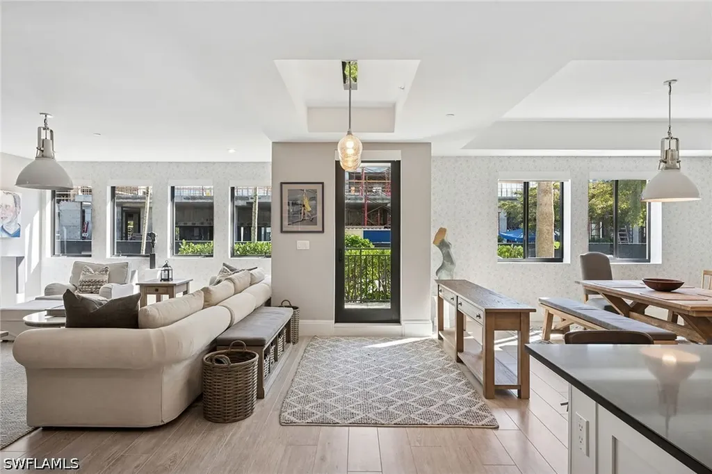 1135 3rd Avenue S Naples FL 34102