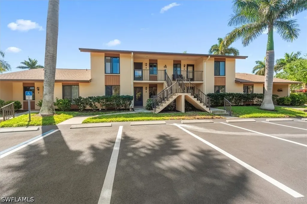 811 W Elkcam Circle Marco Island FL 34145