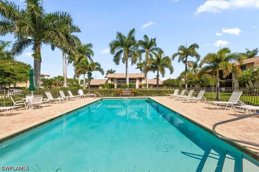 811 W Elkcam Circle Marco Island FL 34145