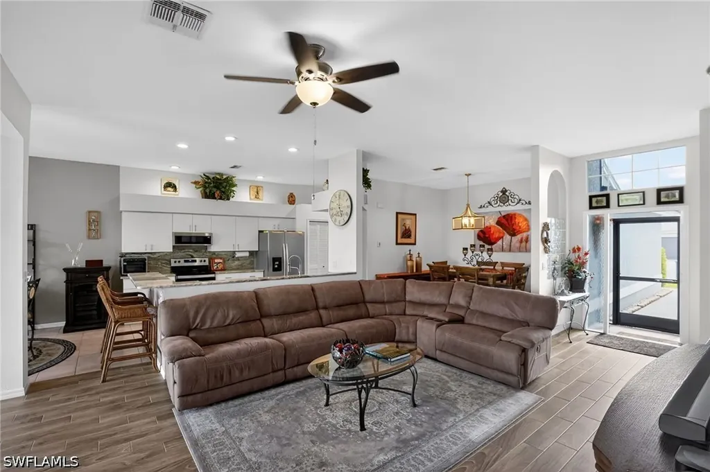 9131 Old Hickory Circle Fort Myers FL 33912