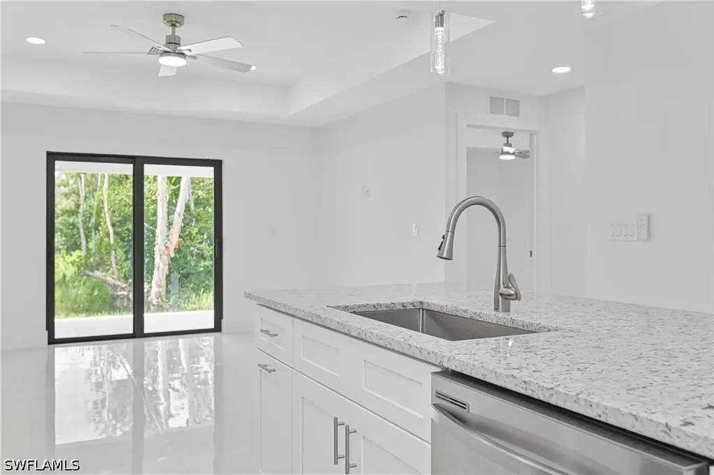 4711 27th Street SW Lehigh Acres FL 33973