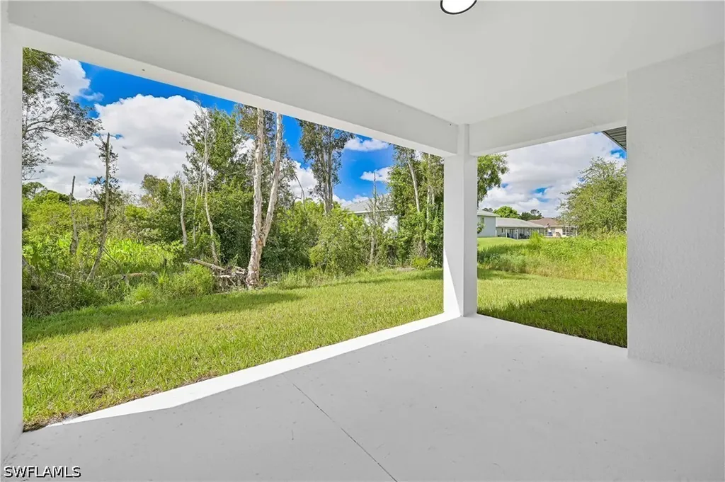 4711 27th Street SW Lehigh Acres FL 33973