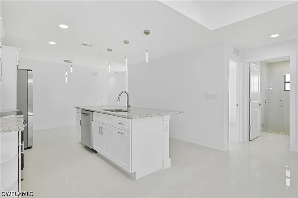 4711 27th Street SW Lehigh Acres FL 33973