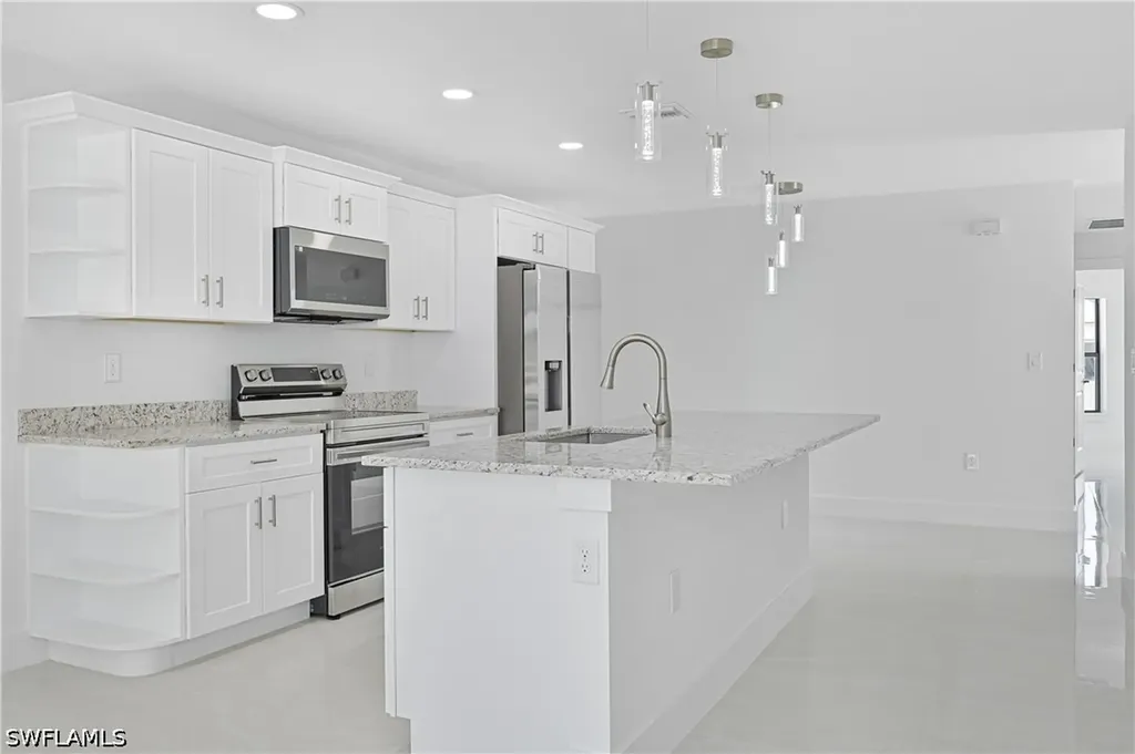 4711 27th Street SW Lehigh Acres FL 33973