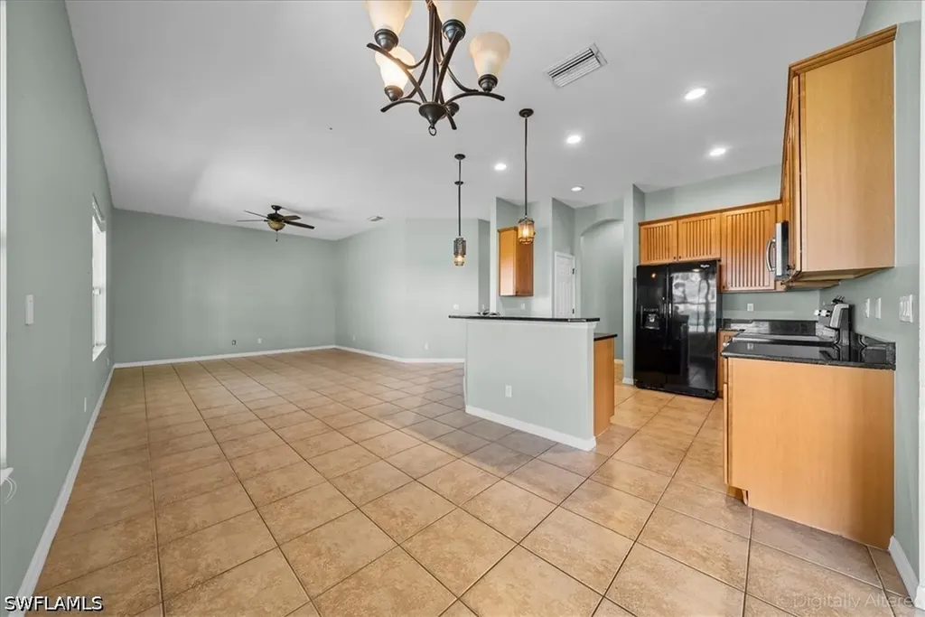 2099 Grove Drive Naples FL 34120