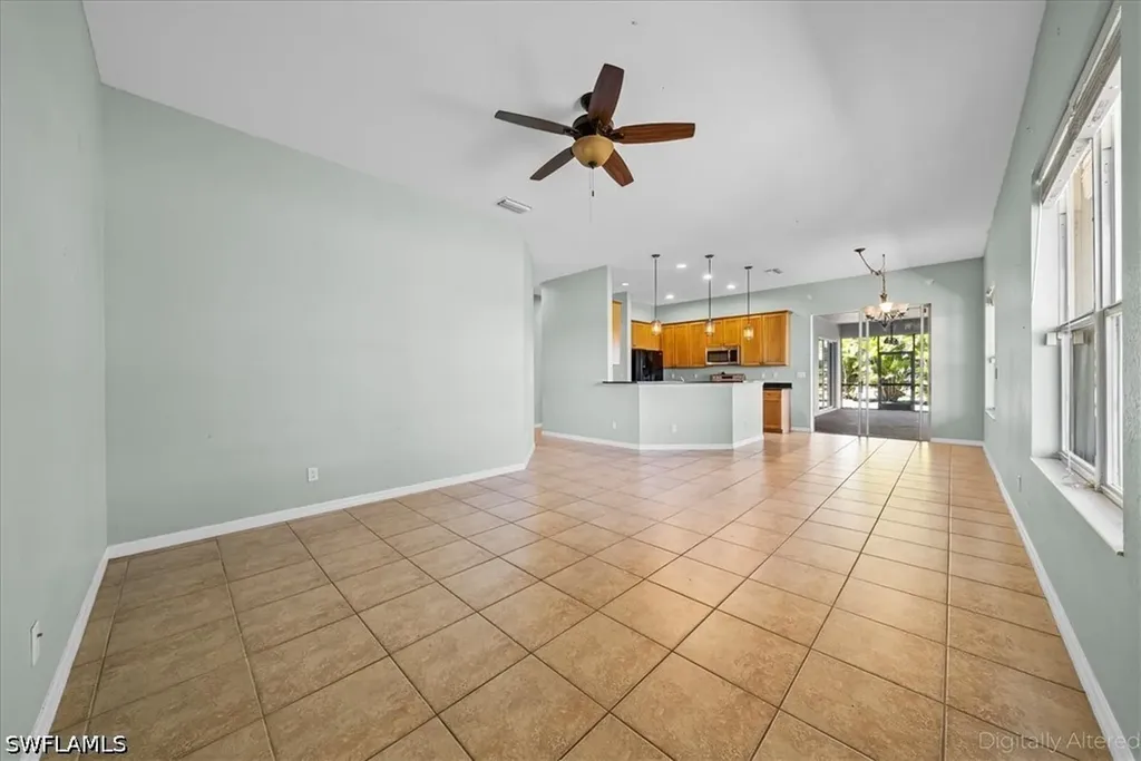 2099 Grove Drive Naples FL 34120