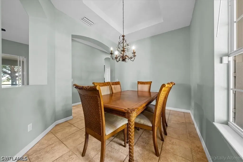 2099 Grove Drive Naples FL 34120
