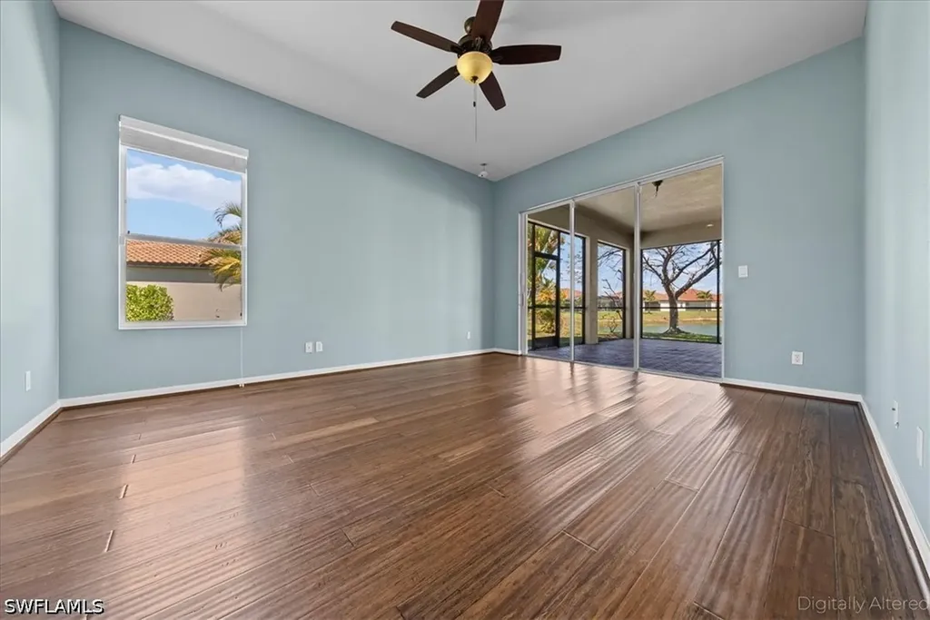 2099 Grove Drive Naples FL 34120