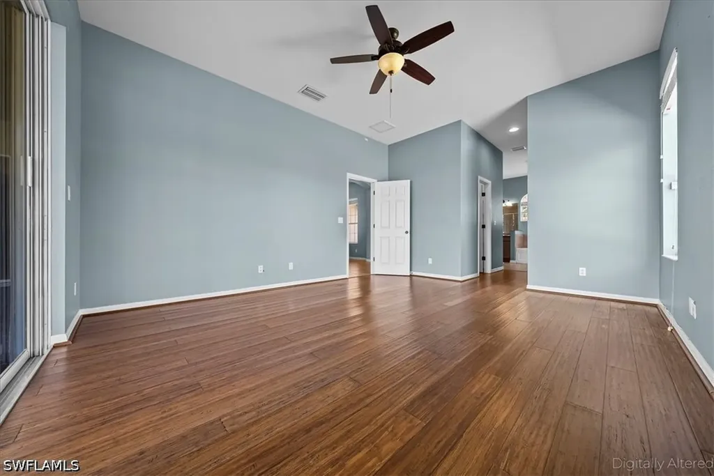 2099 Grove Drive Naples FL 34120