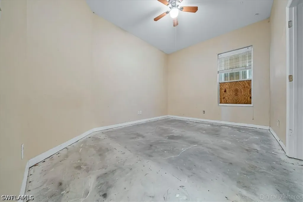 2099 Grove Drive Naples FL 34120