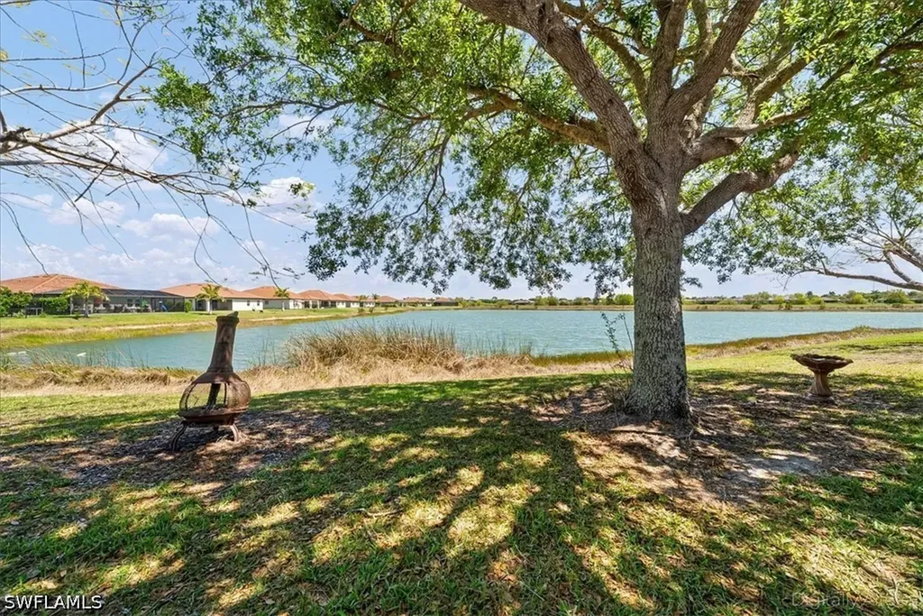 2099 Grove Drive Naples FL 34120
