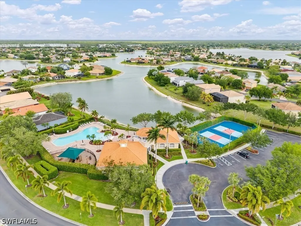 2099 Grove Drive Naples FL 34120