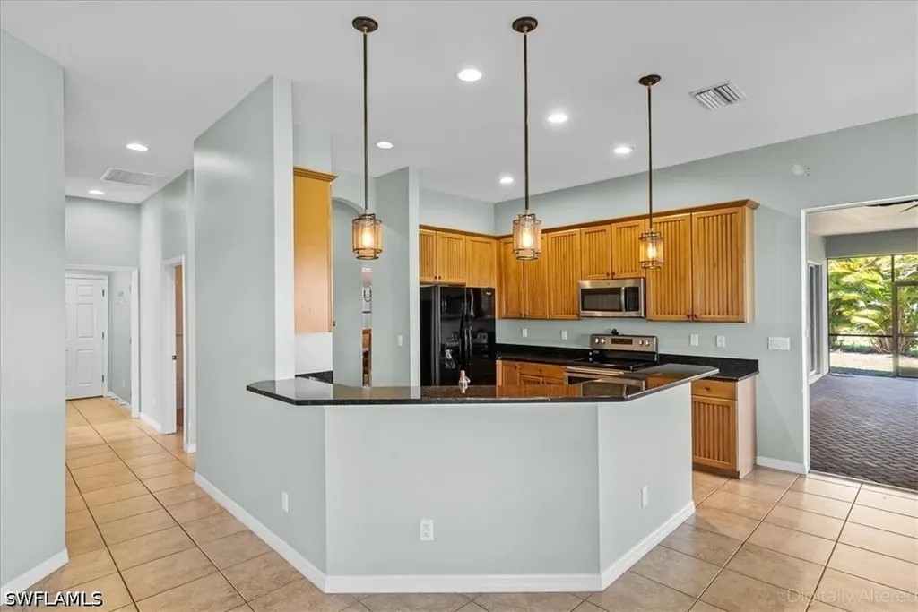 2099 Grove Drive Naples FL 34120