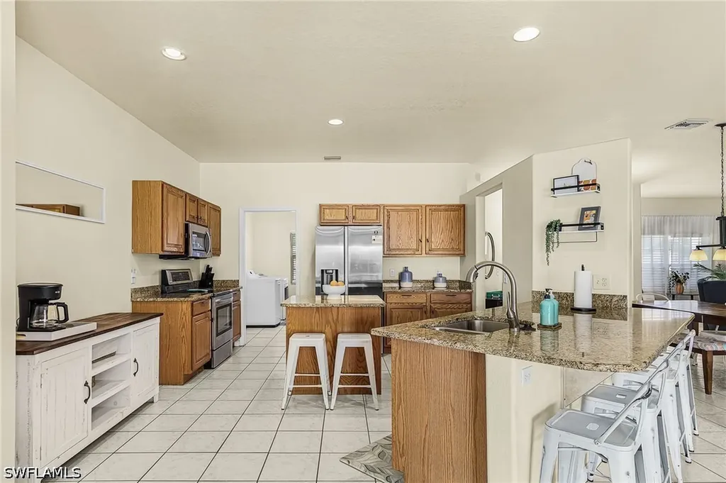 1217 SW 1st Avenue Cape Coral FL 33991