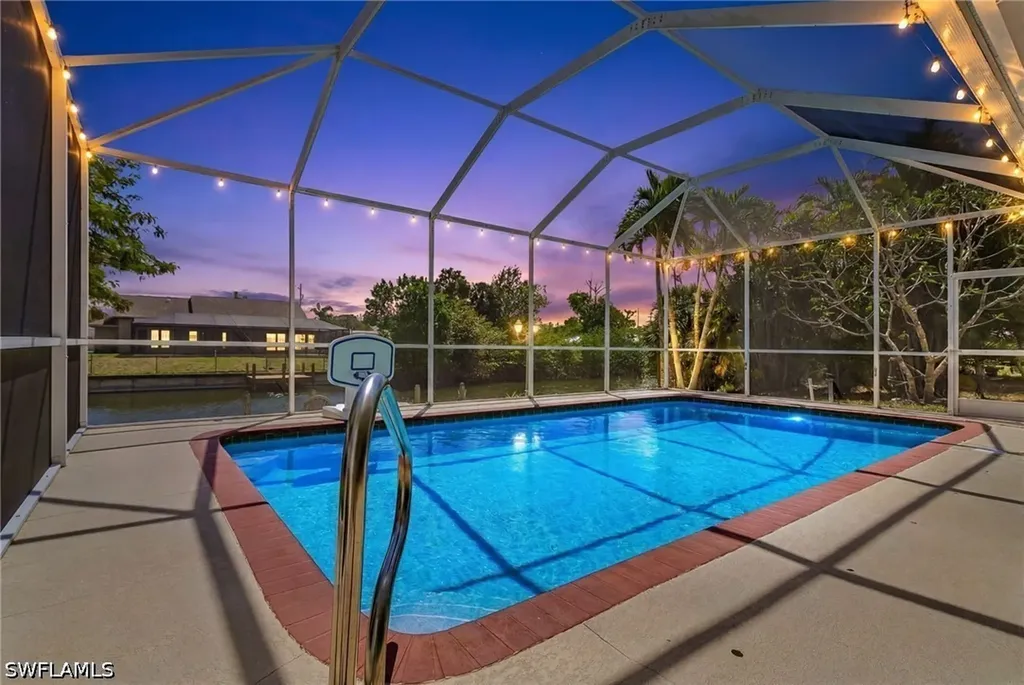 1217 SW 1st Avenue Cape Coral FL 33991